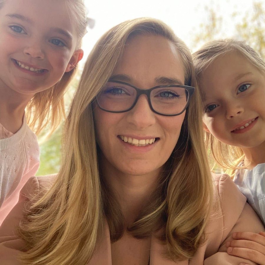 Cheyna with her two daughters